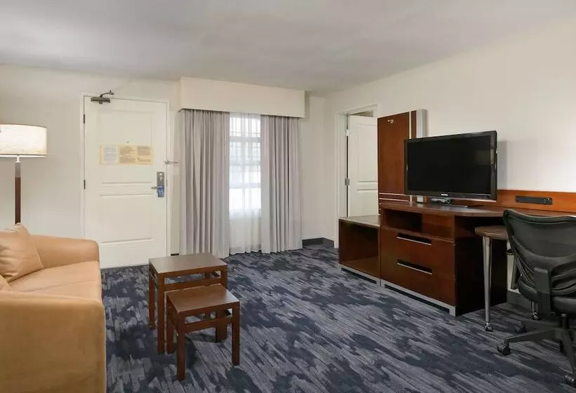 호텔 Fairfield Inn & Suites San Diego Old Town