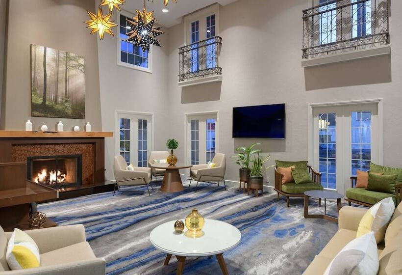 هتل Fairfield Inn & Suites San Diego Old Town