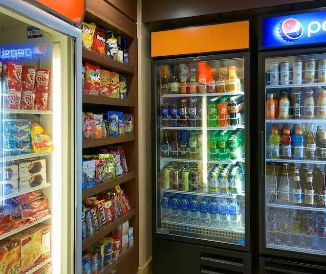 호텔 Fairfield Inn & Suites San Diego Old Town