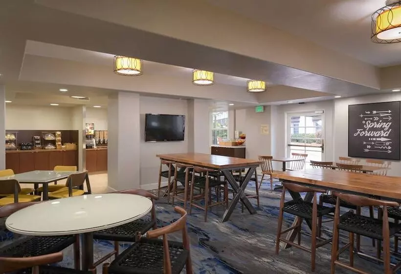 호텔 Fairfield Inn & Suites San Diego Old Town