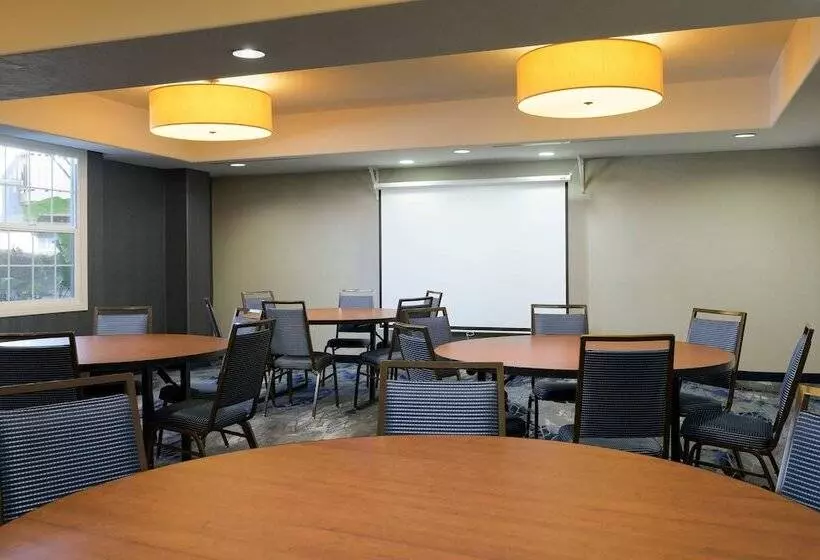 호텔 Fairfield Inn & Suites San Diego Old Town