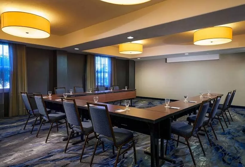 호텔 Fairfield Inn & Suites San Diego Old Town