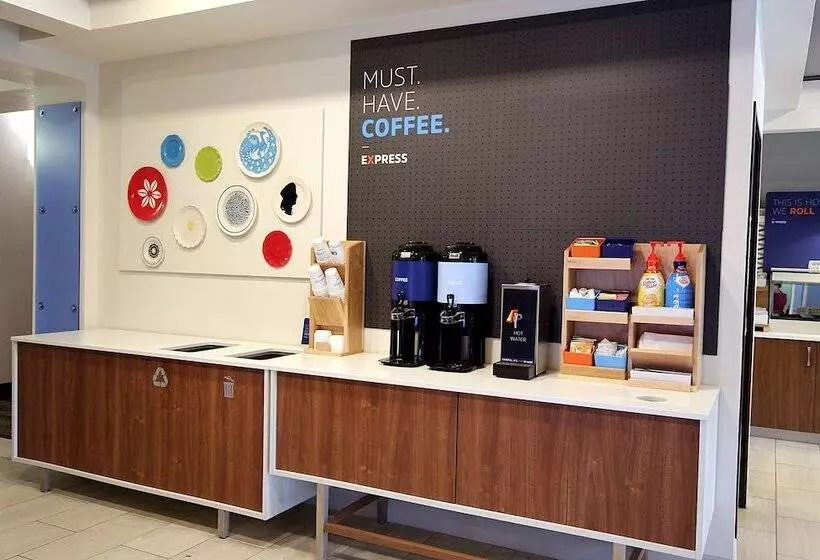 Holiday Inn Express Hotel & Suites Ashland, An Ihg