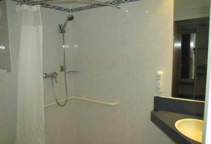 בית מלון כפרי Holiday Inn Express Grenoblebernin