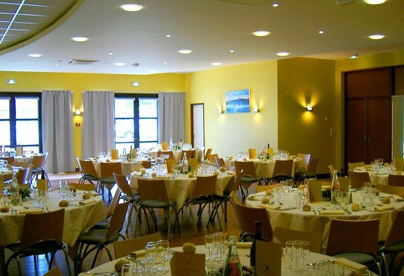 בית מלון כפרי Holiday Inn Express Grenoblebernin