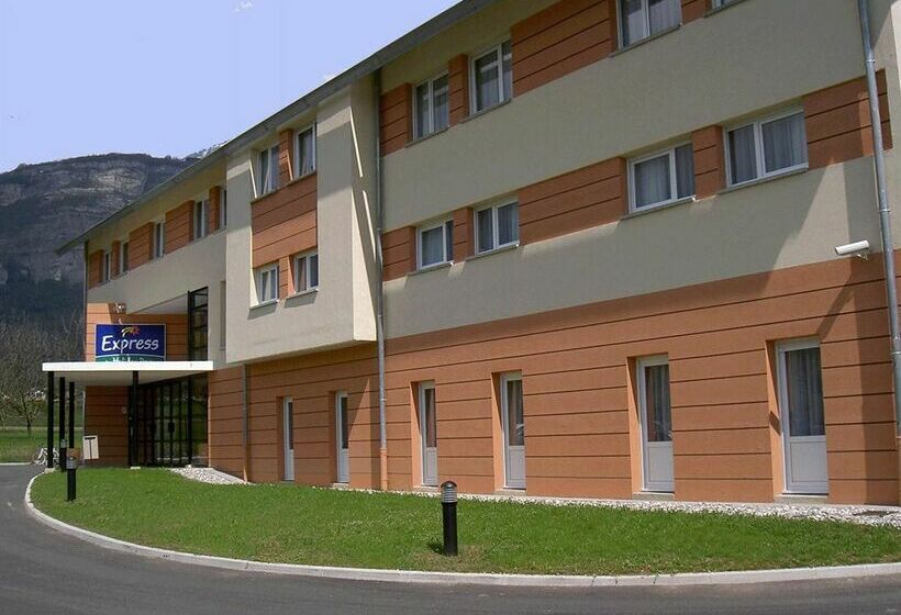 בית מלון כפרי Holiday Inn Express Grenoblebernin