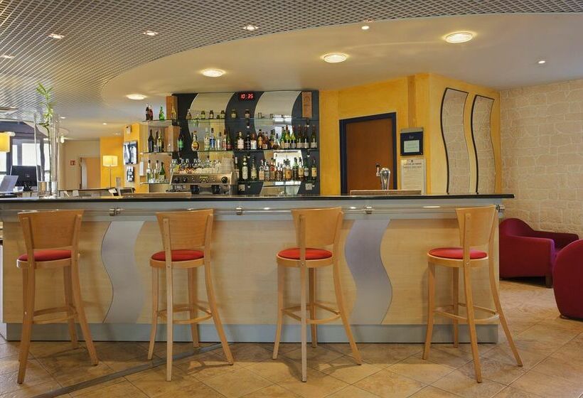 בית מלון כפרי Holiday Inn Express Grenoblebernin