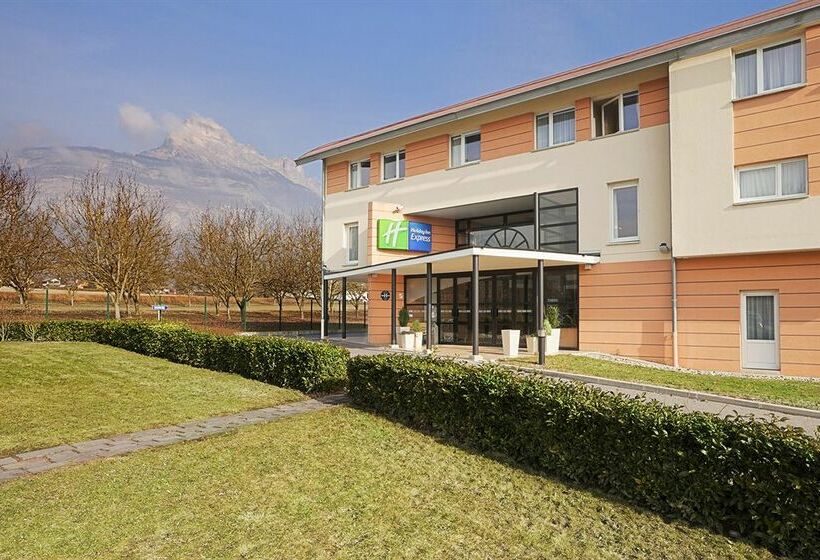 בית מלון כפרי Holiday Inn Express Grenoblebernin