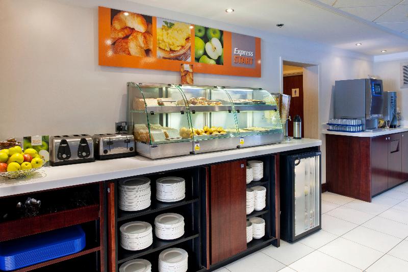 هتل Holiday Inn Express Leeds East, An Ihg