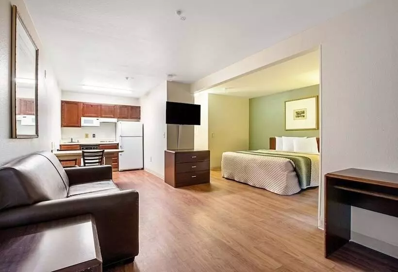 호텔 Hometowne Studios By Red Roof Phoenix Black Canyon Highway