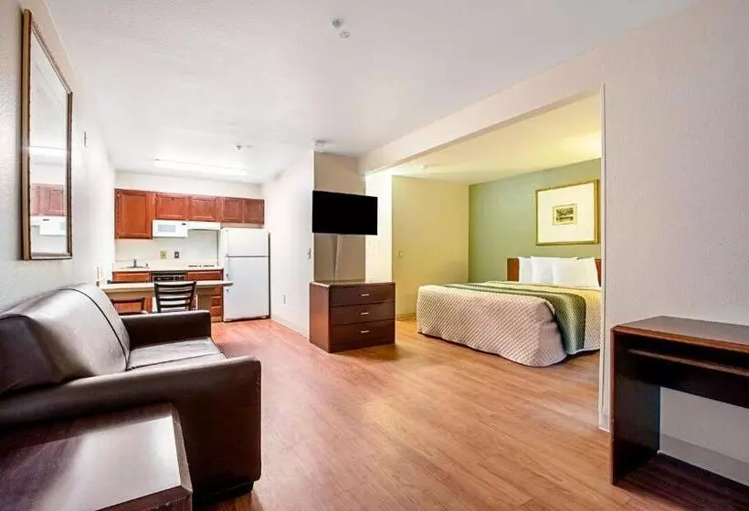 호텔 Hometowne Studios By Red Roof Phoenix Black Canyon Highway