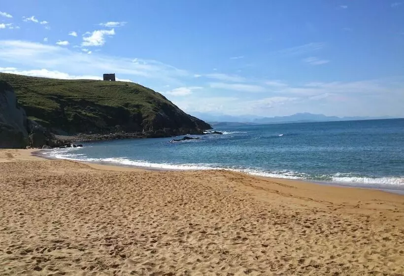 Отель La Casona De Revolgo