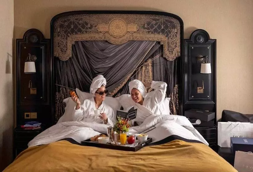 ホテル Le Belmont Paris