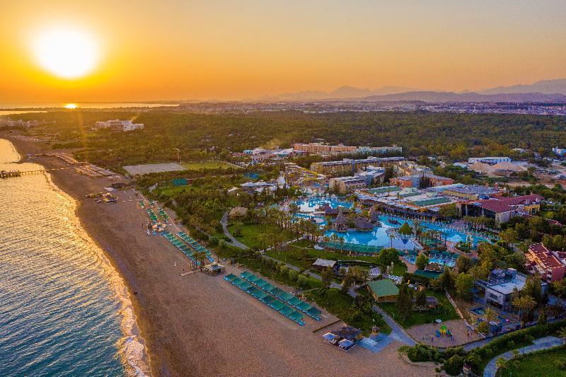 هتل Aqi Pegasos World