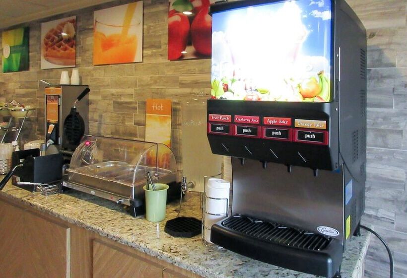 فندق Quality Inn & Suites Raleigh Durham Airport