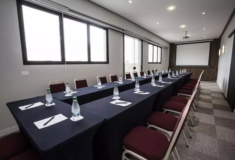 Rio Hotel By Bourbon Curitiba