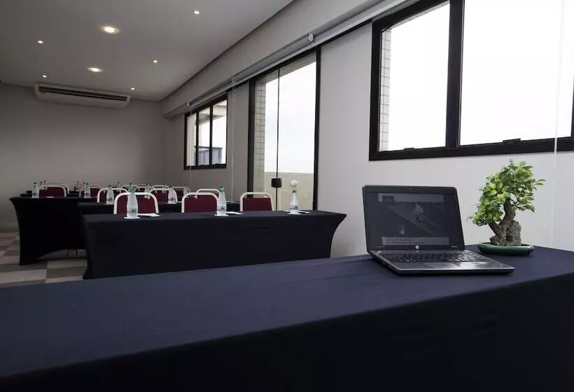 Rio Hotel By Bourbon Curitiba