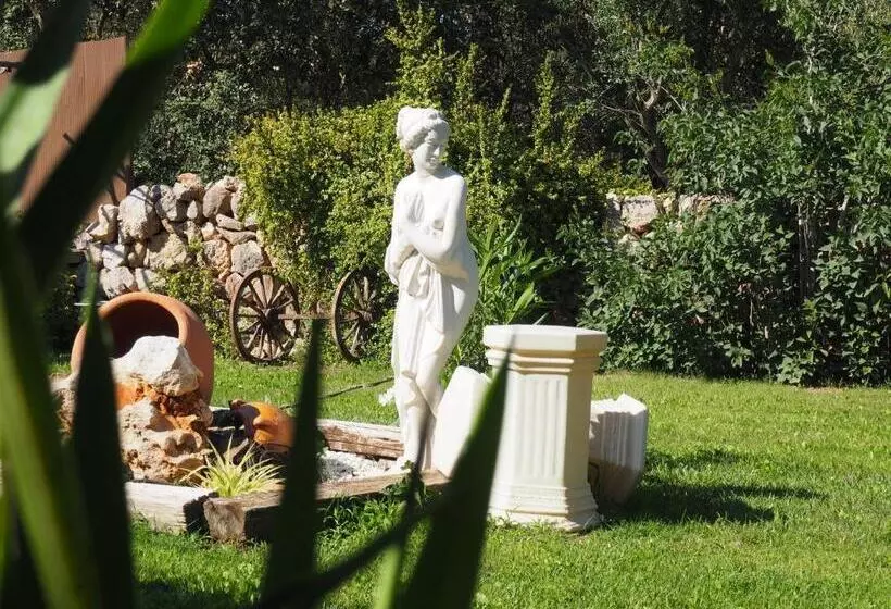 فندق ريفى Son Mercadal