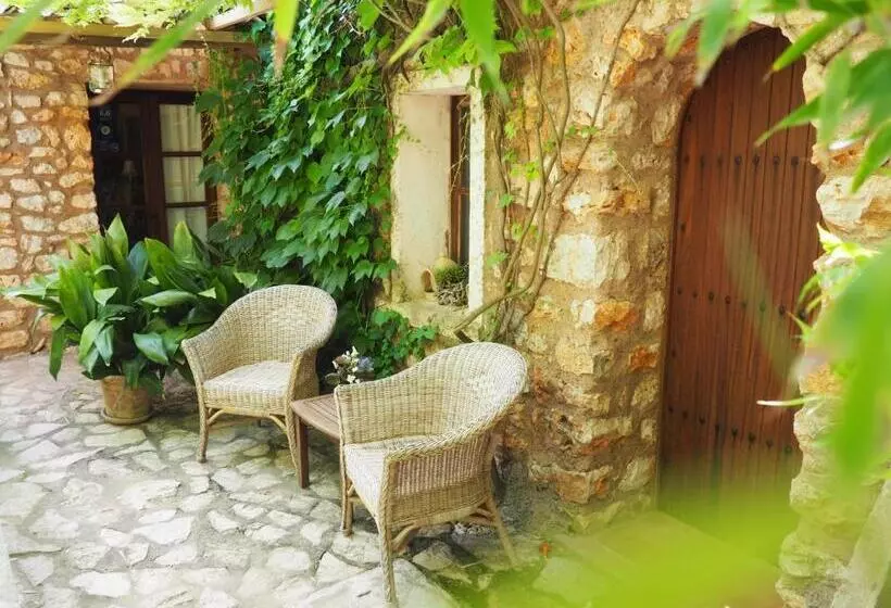 فندق ريفى Son Mercadal