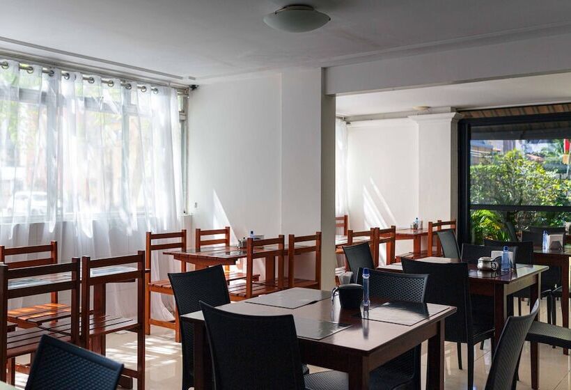 فندق Tropico Praia