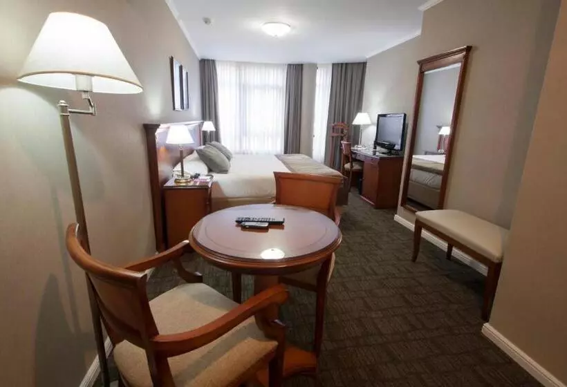 בית מלון כפרי Tucuman Center Suites&business