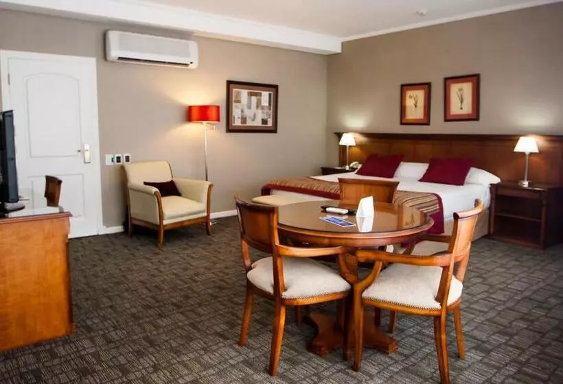 בית מלון כפרי Tucuman Center Suites&business