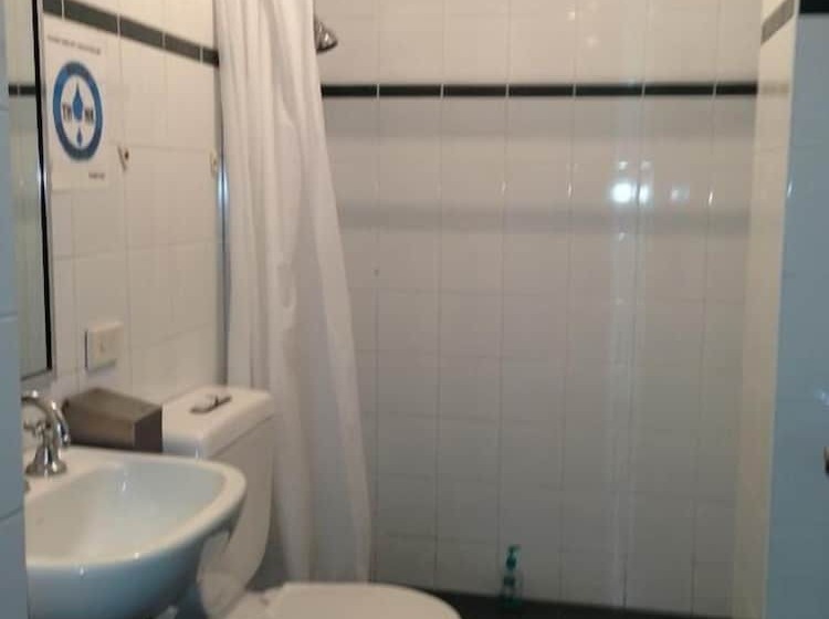 Asylum Sydney Backpackers Hostel