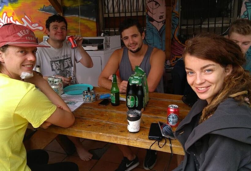 Asylum Sydney Backpackers Hostel