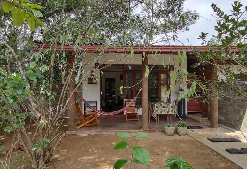 Aamiaismajoitus (B&B) Alone Cage Ella