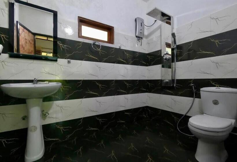 Aamiaismajoitus (B&B) Alone Cage Ella