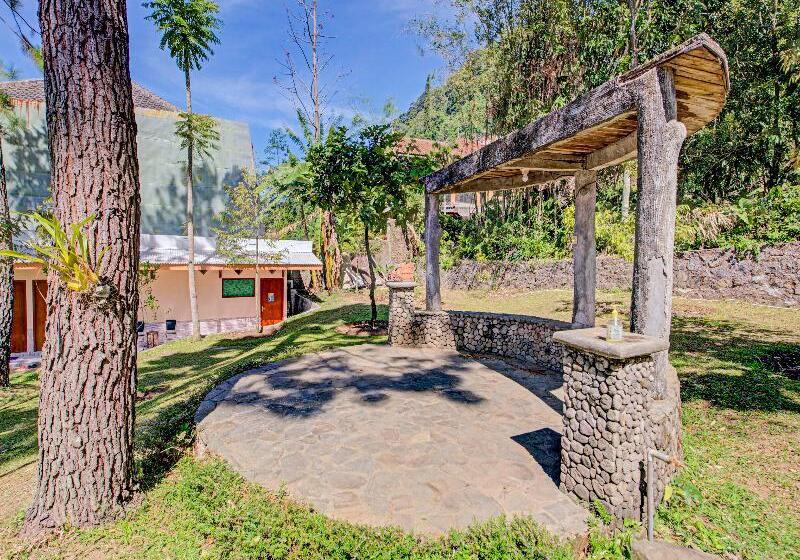 בית מלון כפרי Oyo 3208 Inn App