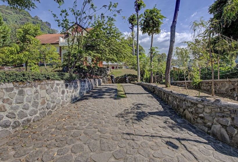 בית מלון כפרי Oyo 3208 Inn App