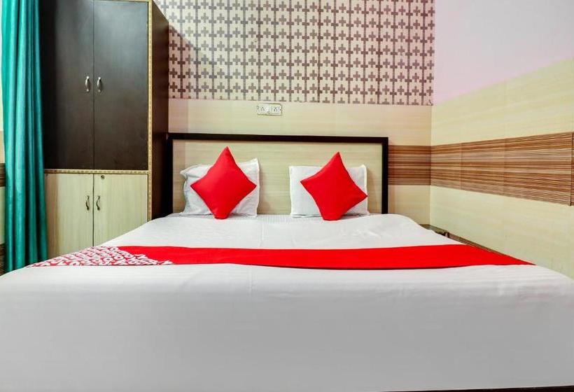 ホテル Oyo 70454  Redox