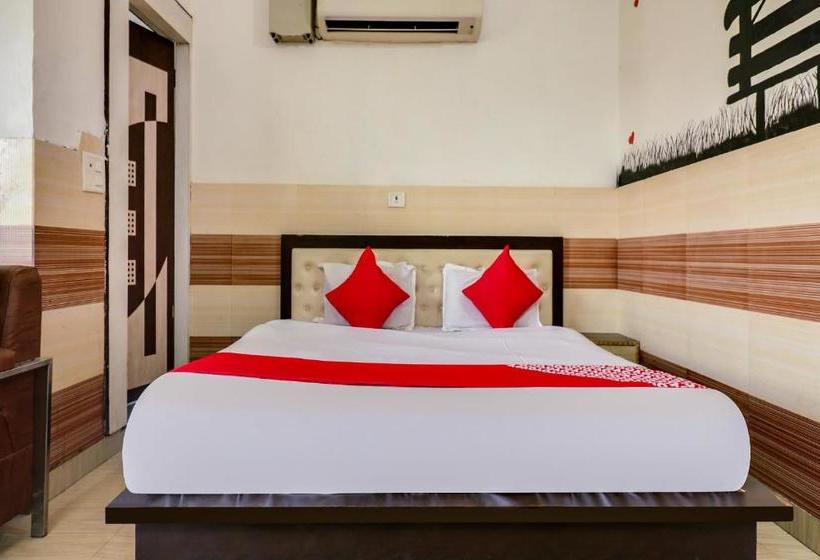 ホテル Oyo 70454  Redox