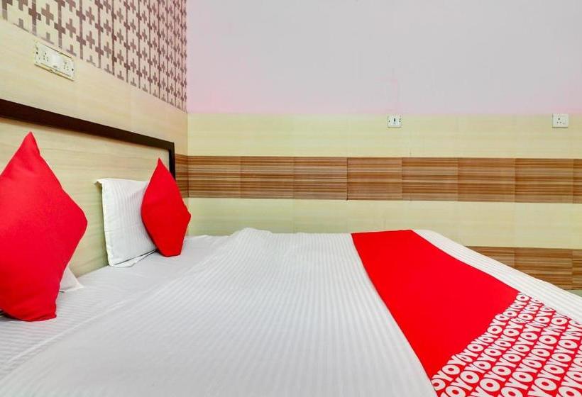 ホテル Oyo 70454  Redox