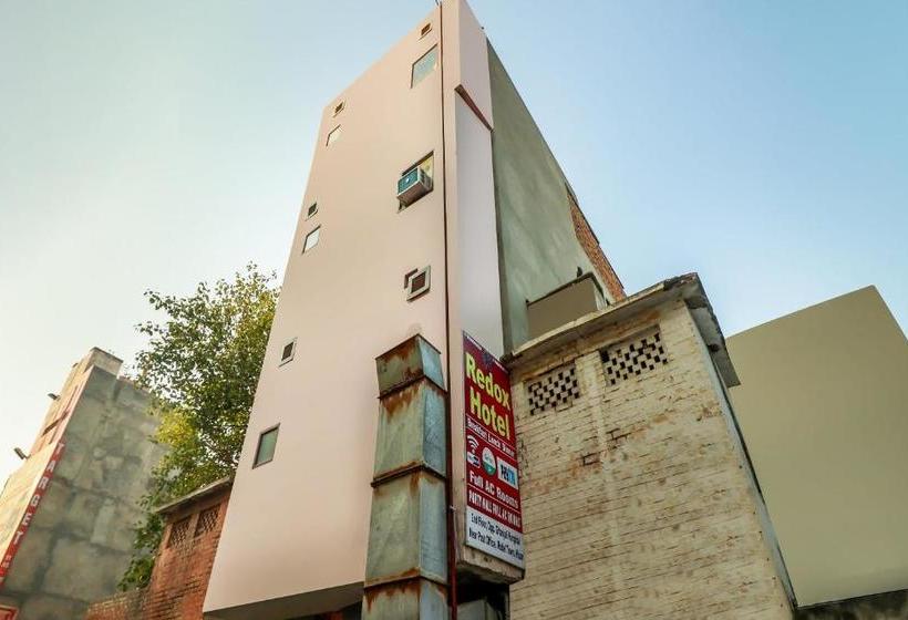 ホテル Oyo 70454  Redox