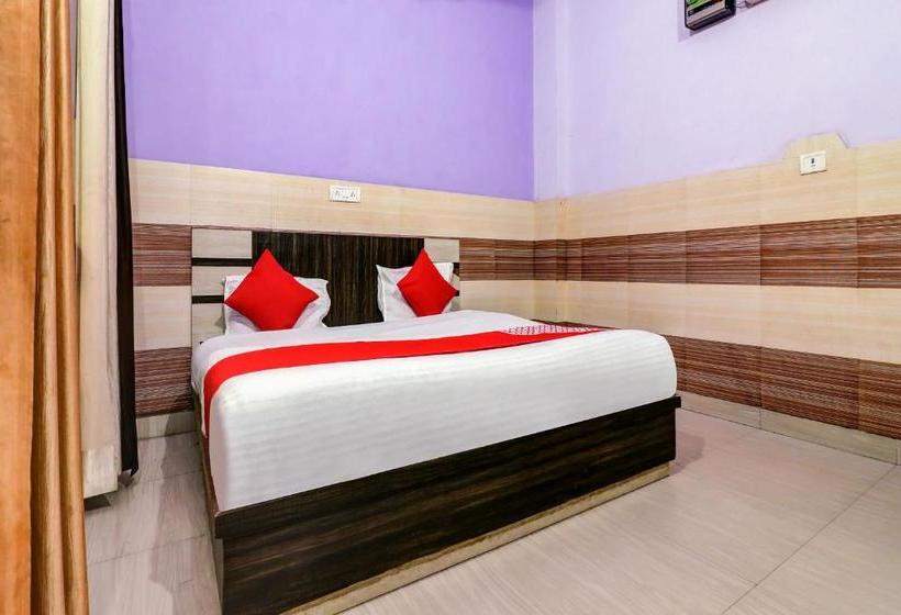 ホテル Oyo 70454  Redox