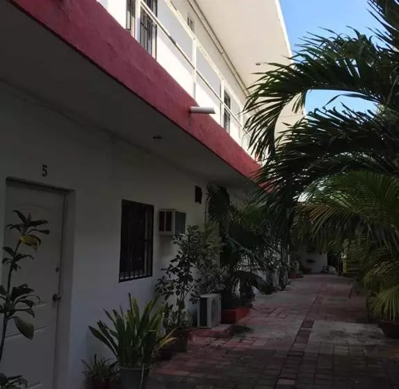 هتل Posada Olmeca