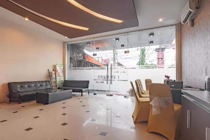 Hotelli Reddoorz Near Stadion Sanaman Mantikei