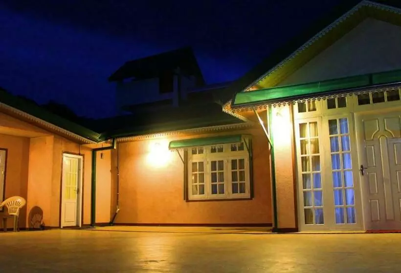 ペンション Rri Luxury Homestay