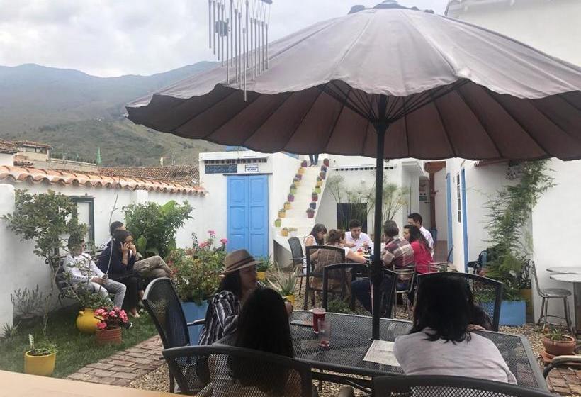 פנסיון Villa Chie Plaza Mayor