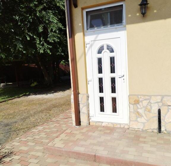 פנסיון Levendula Apartmanház