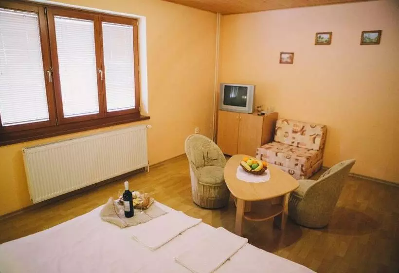 Majatalo Penzión Pod Kýčerou