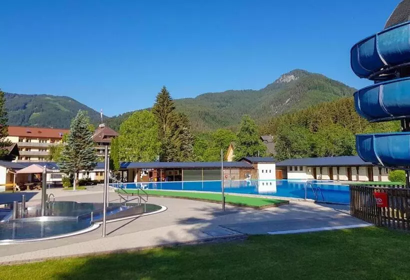 Aamiaismajoitus (B&B) Studio Holunder Weissbriach