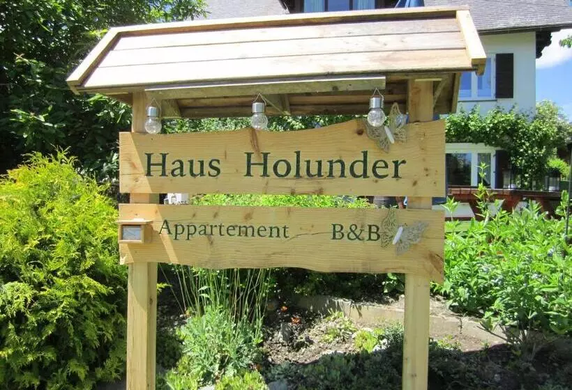 Aamiaismajoitus (B&B) Studio Holunder Weissbriach