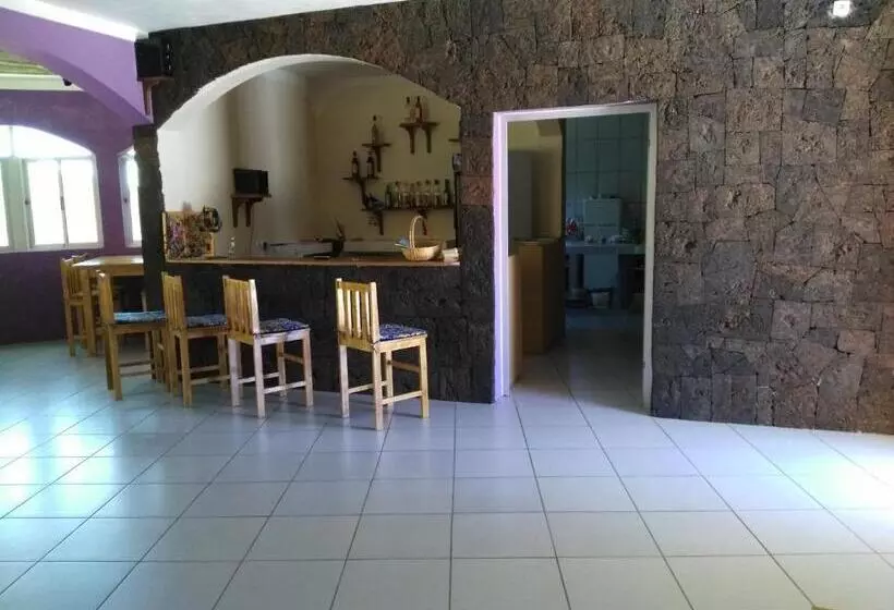 تختخواب و صبحانه Casa Alcindo