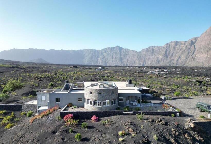 تختخواب و صبحانه Casa Alcindo