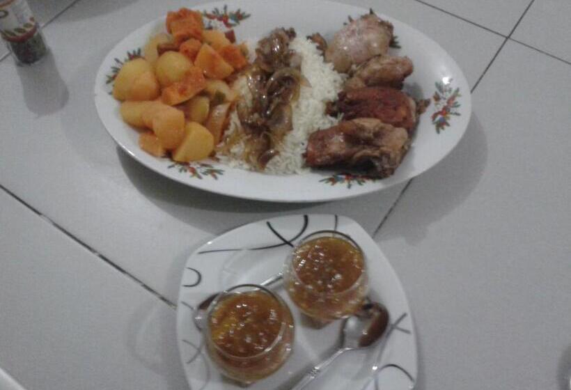 تختخواب و صبحانه Casa Alcindo