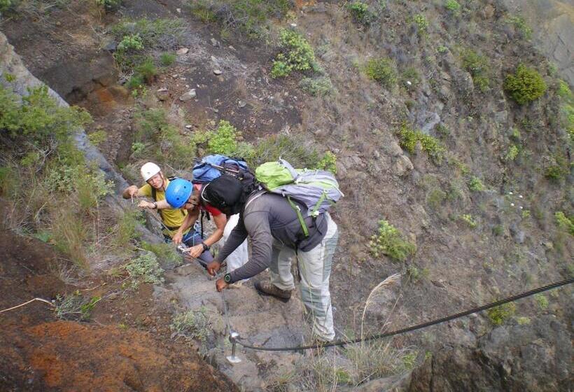 تختخواب و صبحانه Casa Alcindo