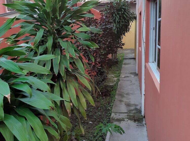 پانسیون Break House